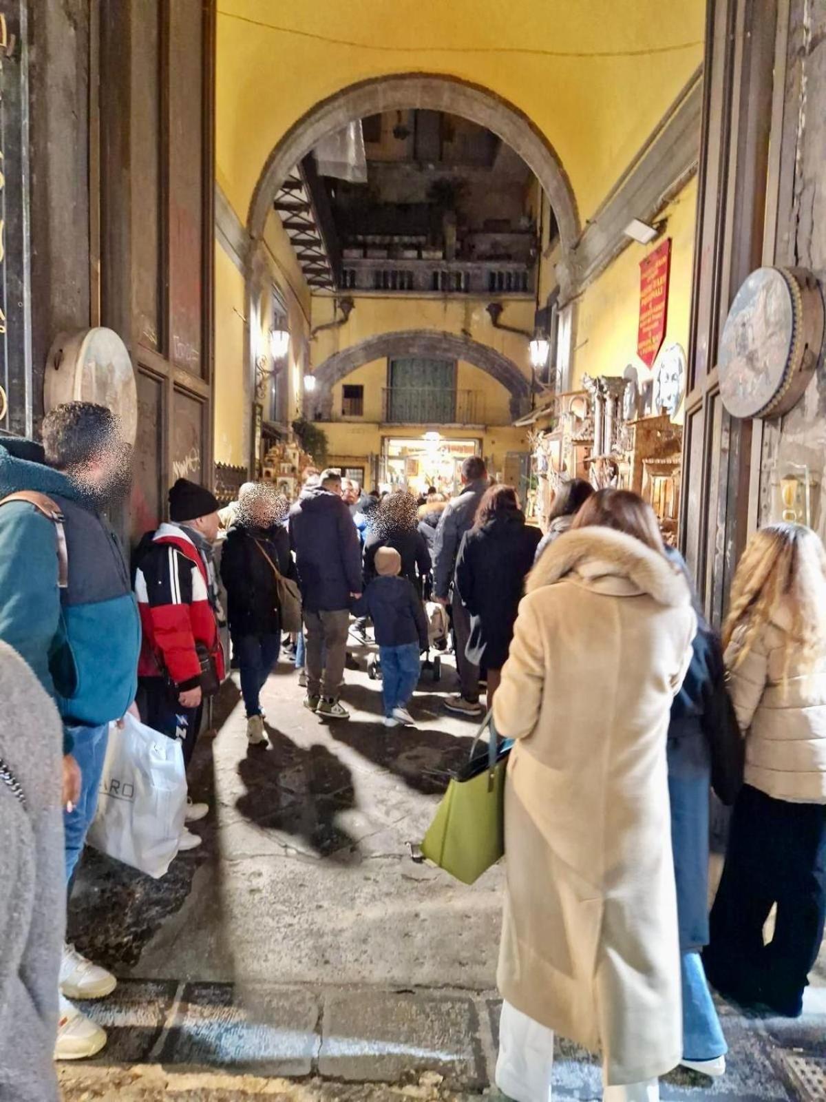 La Dimora Nei Presepi In San Gregorio Apartment Napoli Exterior foto